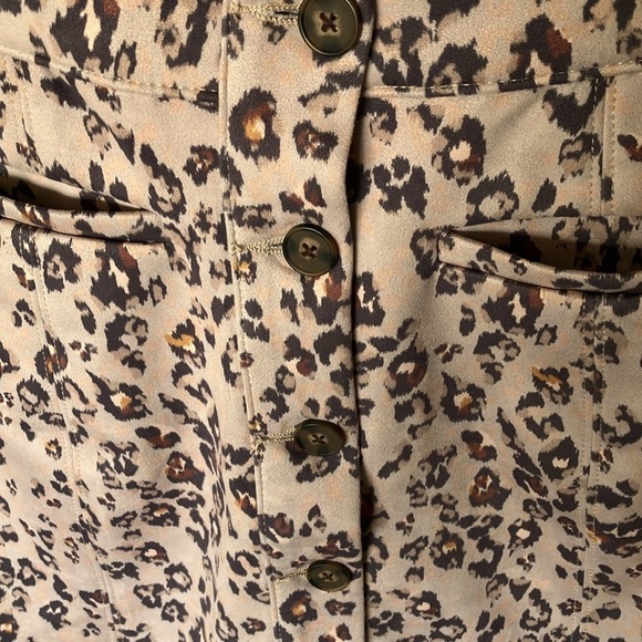 Maurice’s: Leopard Print Skirt- Mini- Stretch- 10 - Picture 12 of 14